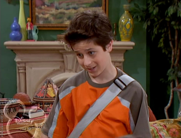 David Henrie in That's So Raven, episode: On Top of Old Oaky