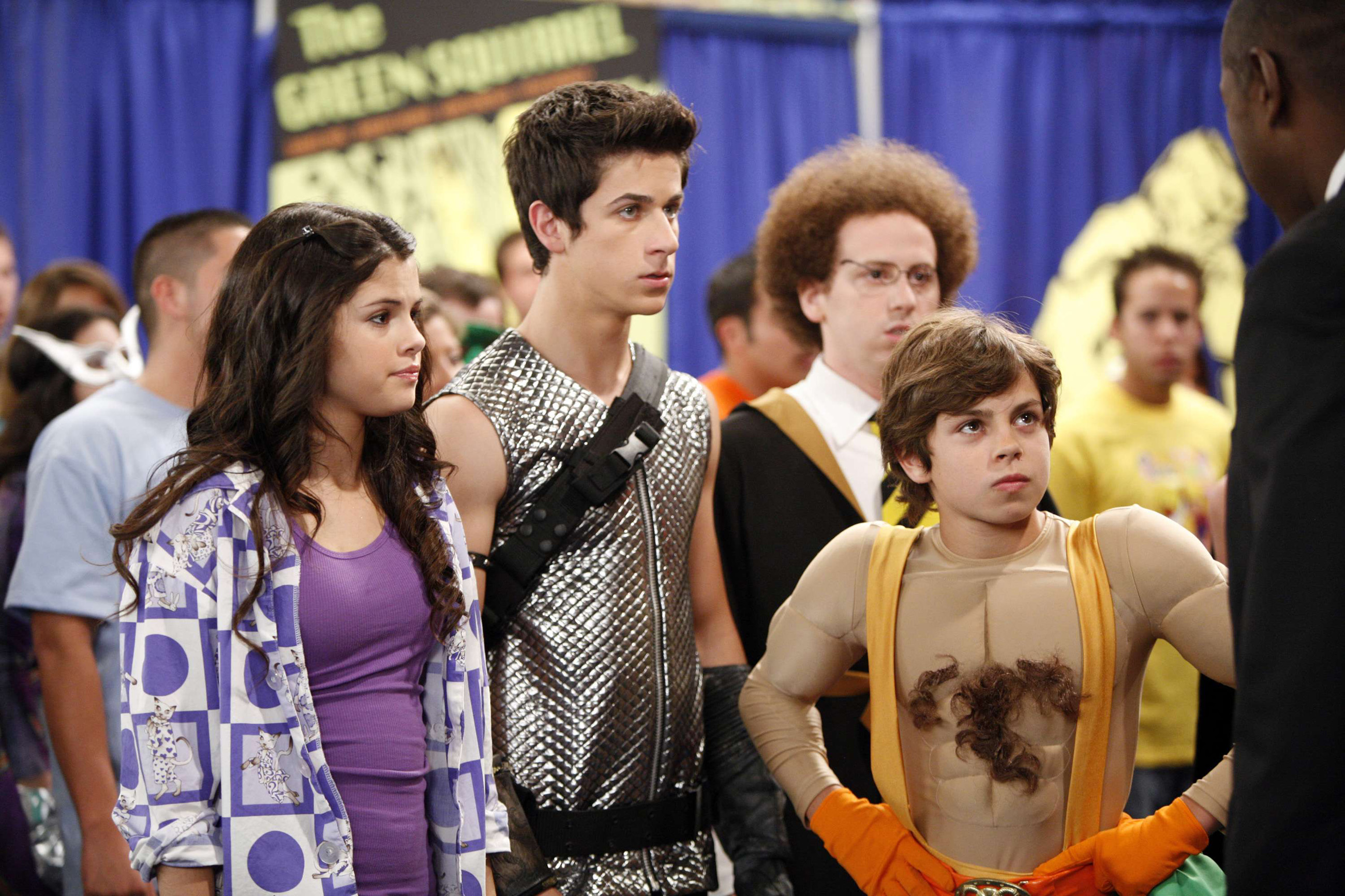 David Henrie in Wizards of Waverly Place (Season 2)