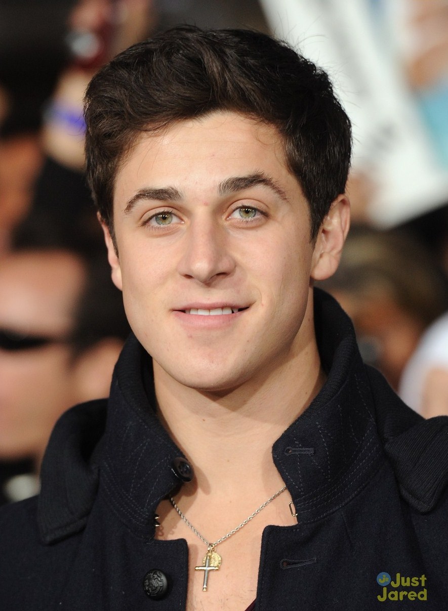 General photo of David Henrie