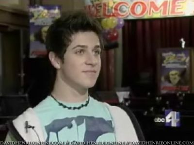 David Henrie in Dadnapped