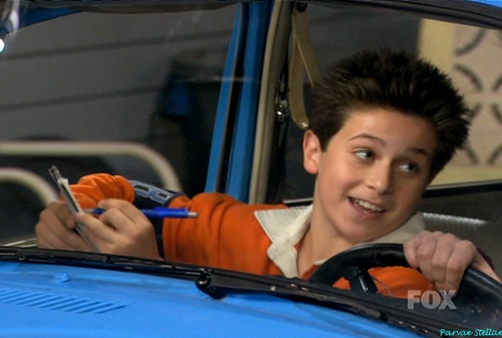 David Henrie in The Pitts