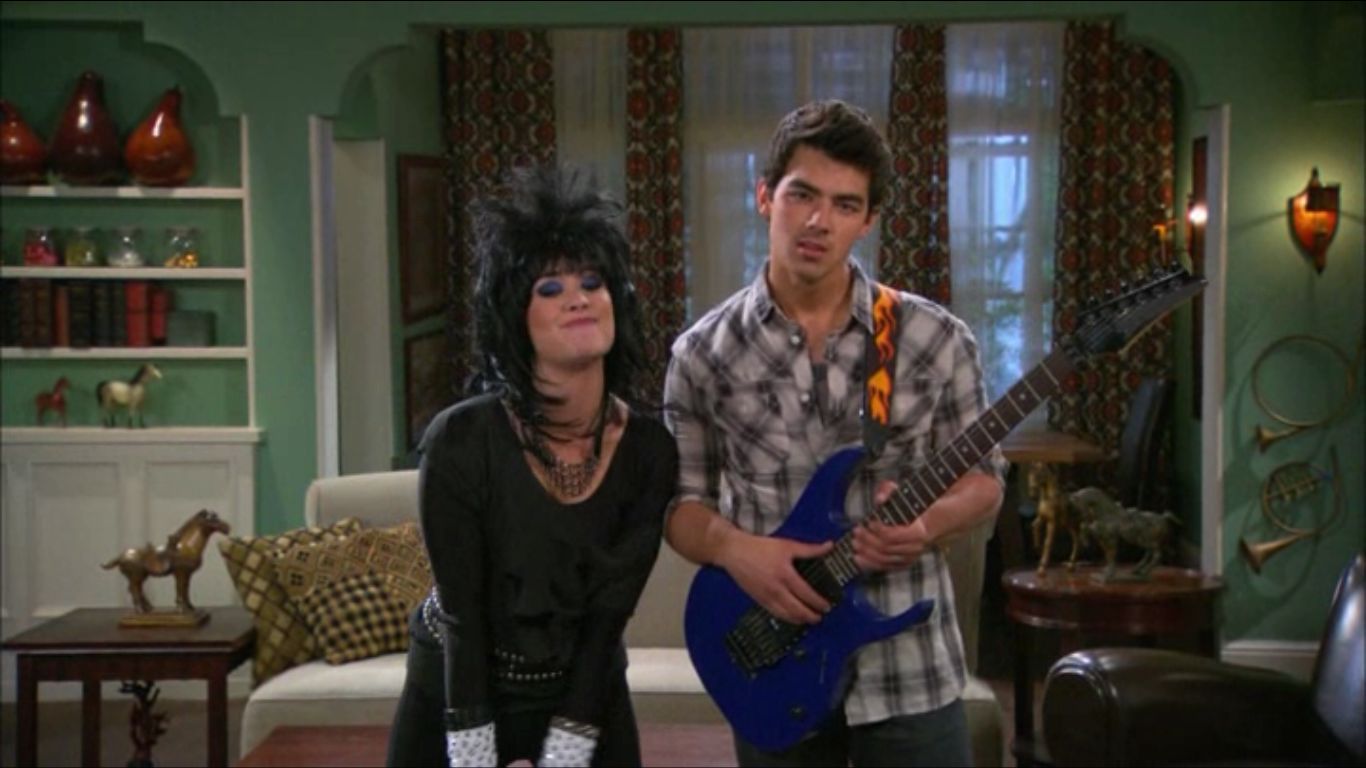 Demi Lovato in Sonny With A Chance