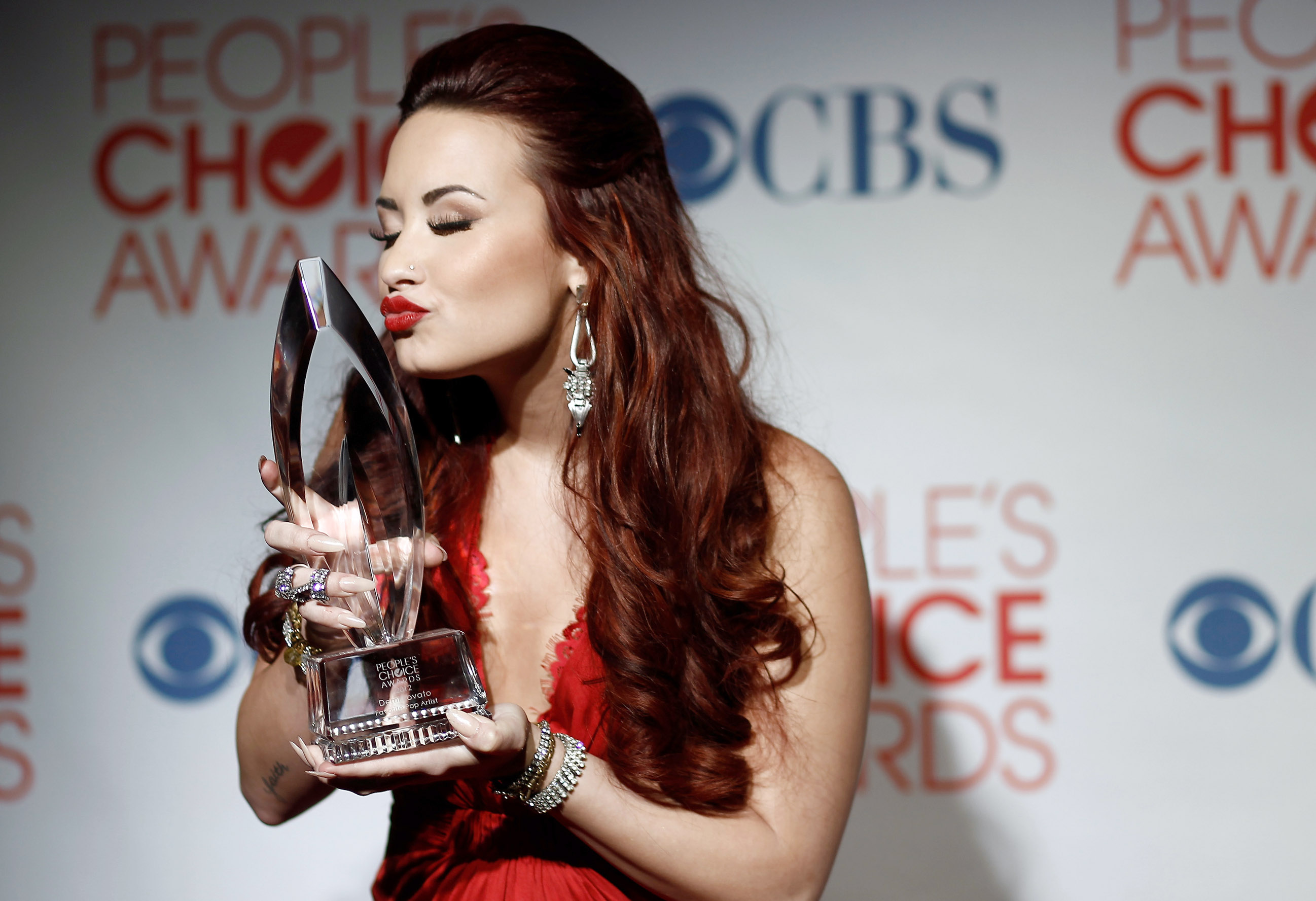 Demi Lovato in People's Choice Awards 2012 