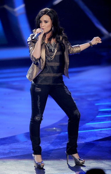 Demi Lovato in American Idol: (Season 9)