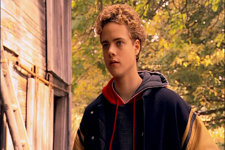 Douglas Smith in Rock the Paint