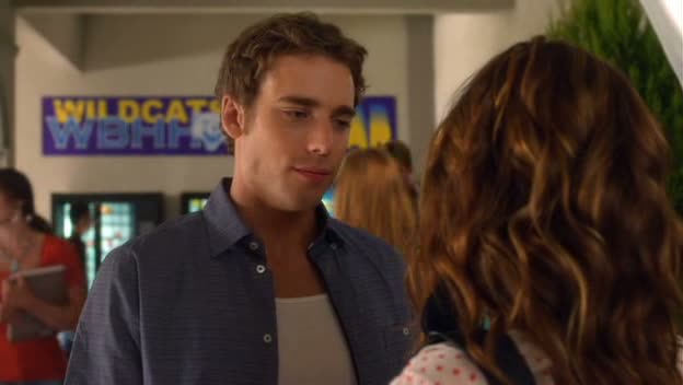 Dustin Milligan in 90210