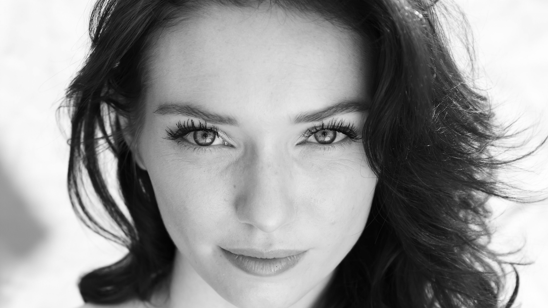 General photo of Eleanor Tomlinson