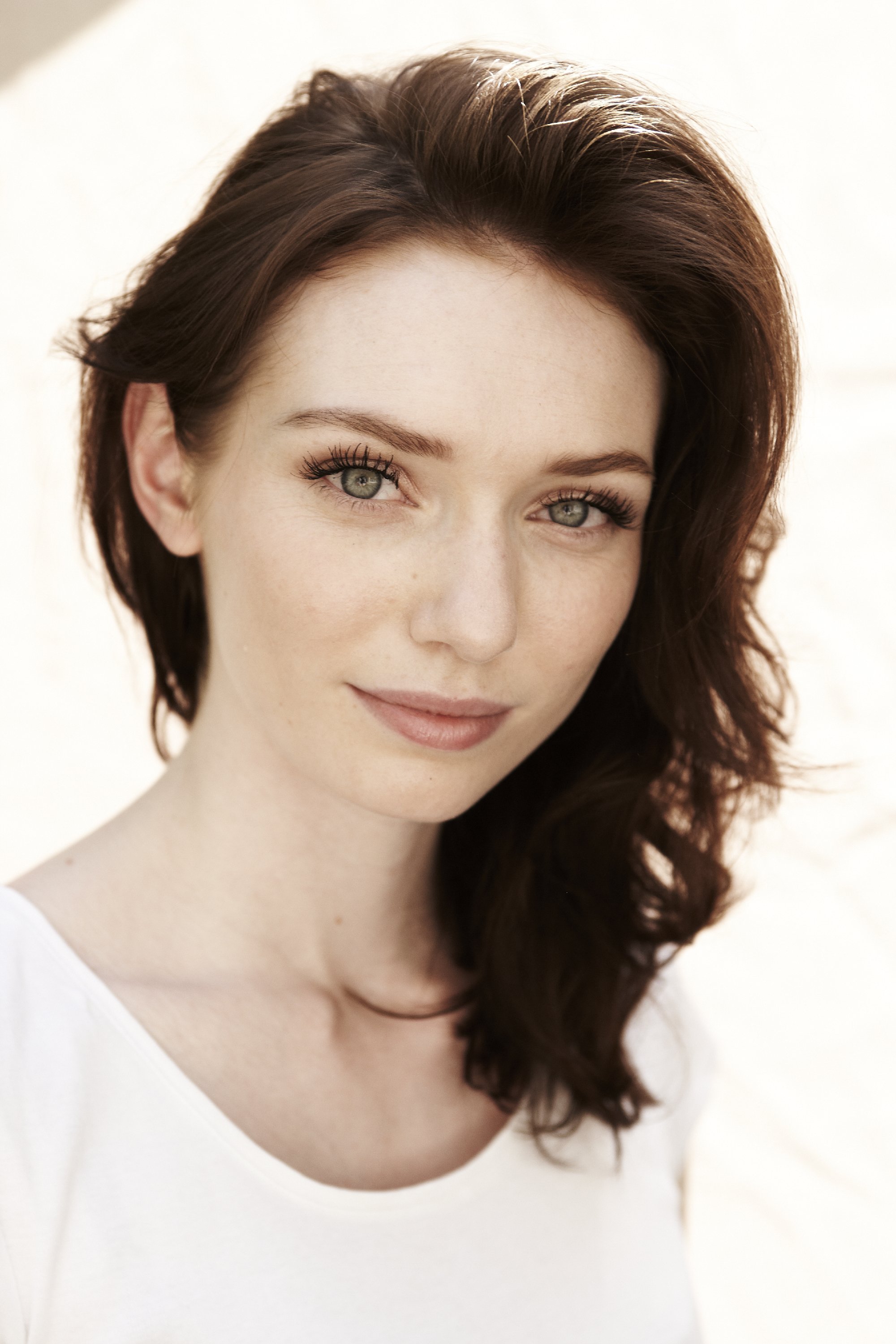 General photo of Eleanor Tomlinson