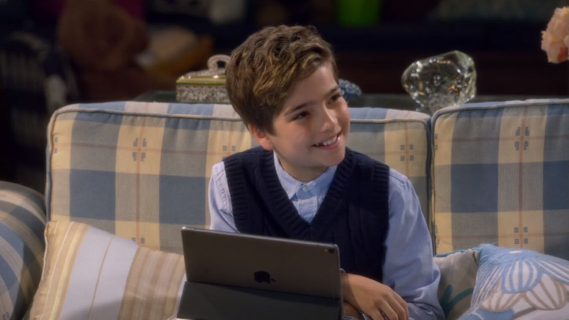 Elias Harger in Fuller House (Season 4)