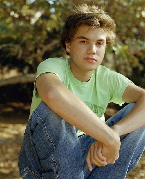 General photo of Emile Hirsch