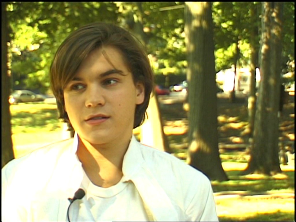 Emile Hirsch in Imaginary Heroes