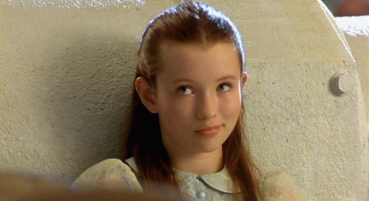 Emily Browning in Ghost Ship