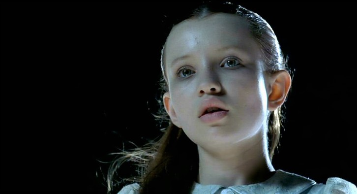 Emily Browning in Ghost Ship