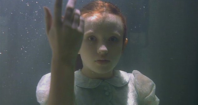 Emily Browning in Ghost Ship