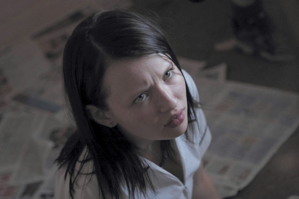 Emily Browning in Stranded