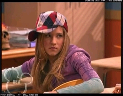 Emily Osment in Hannah Montana (Season 4)
