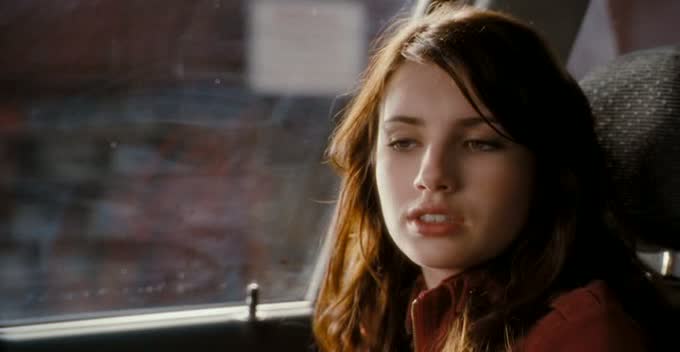Emma Roberts in Hotel for Dogs