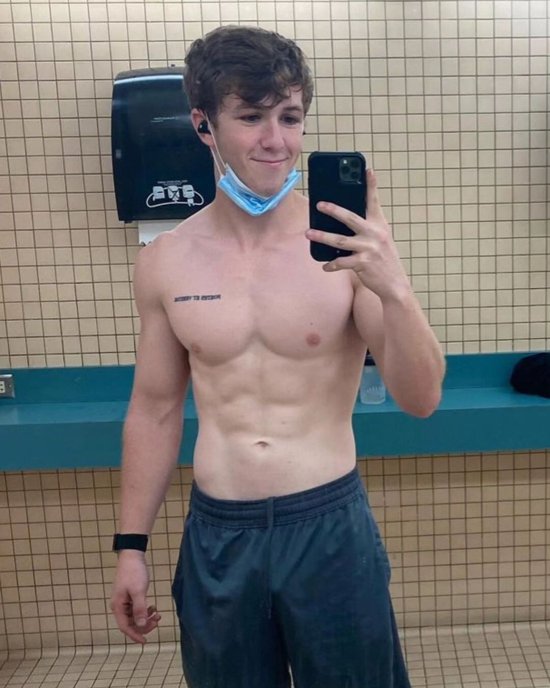 Picture of Ethan Wacker in General Pictures - ethan-wacker-1683577560
