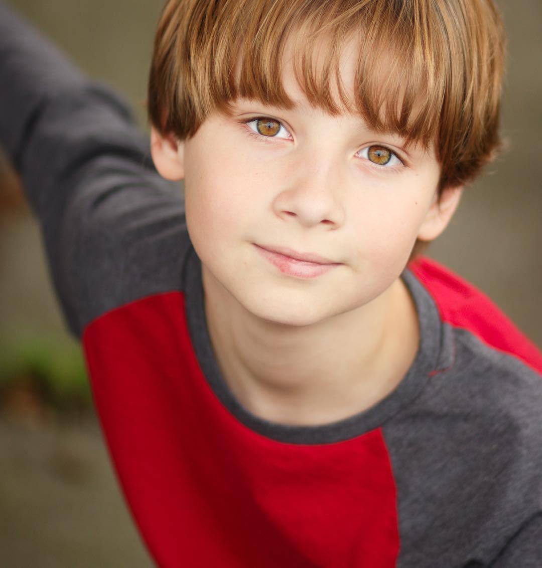 Cute little boy. Финн Литтл. Финн Литтл актёр. Фотопортрет мальчика. Фотопортрет мальчика 12 лет.