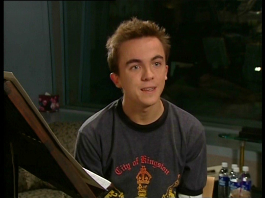 Frankie Muniz in Racing Stripes