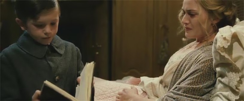 Freddie Highmore in Finding Neverland