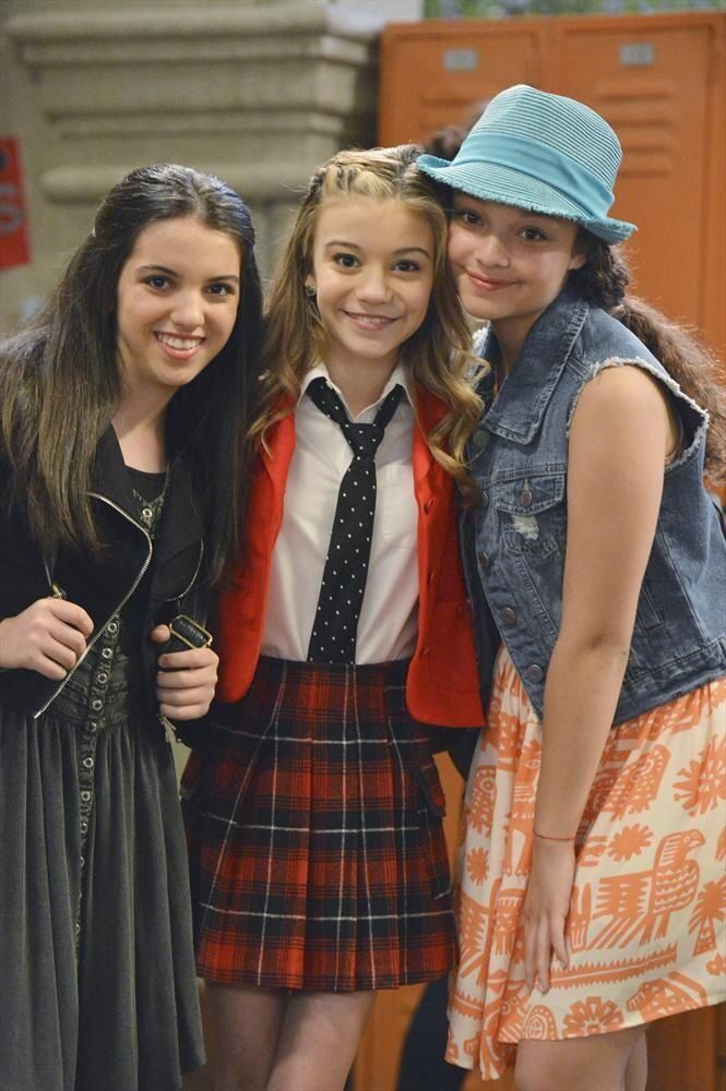 G. Hannelius in Dog With a Blog