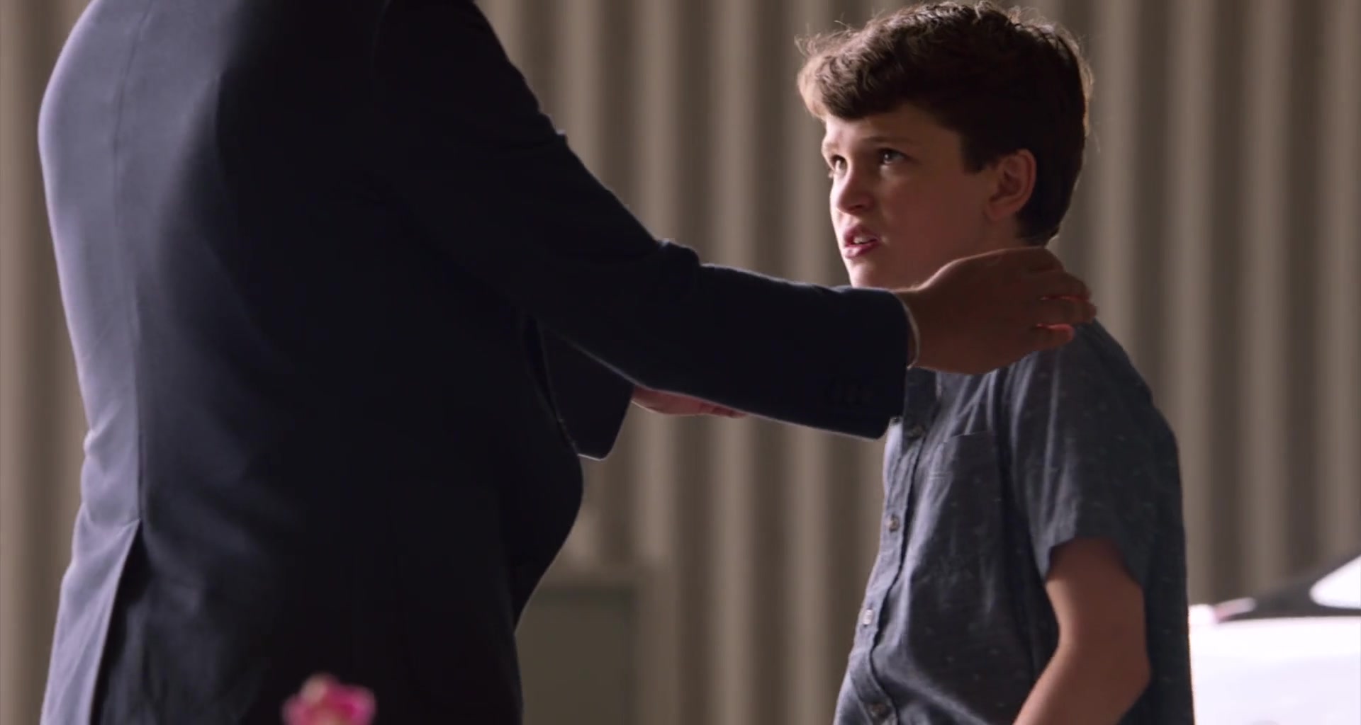 Gabriel Bateman in Think Like a Dog