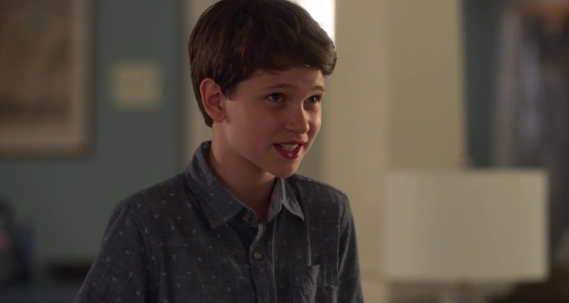 Gabriel Bateman in Think Like a Dog