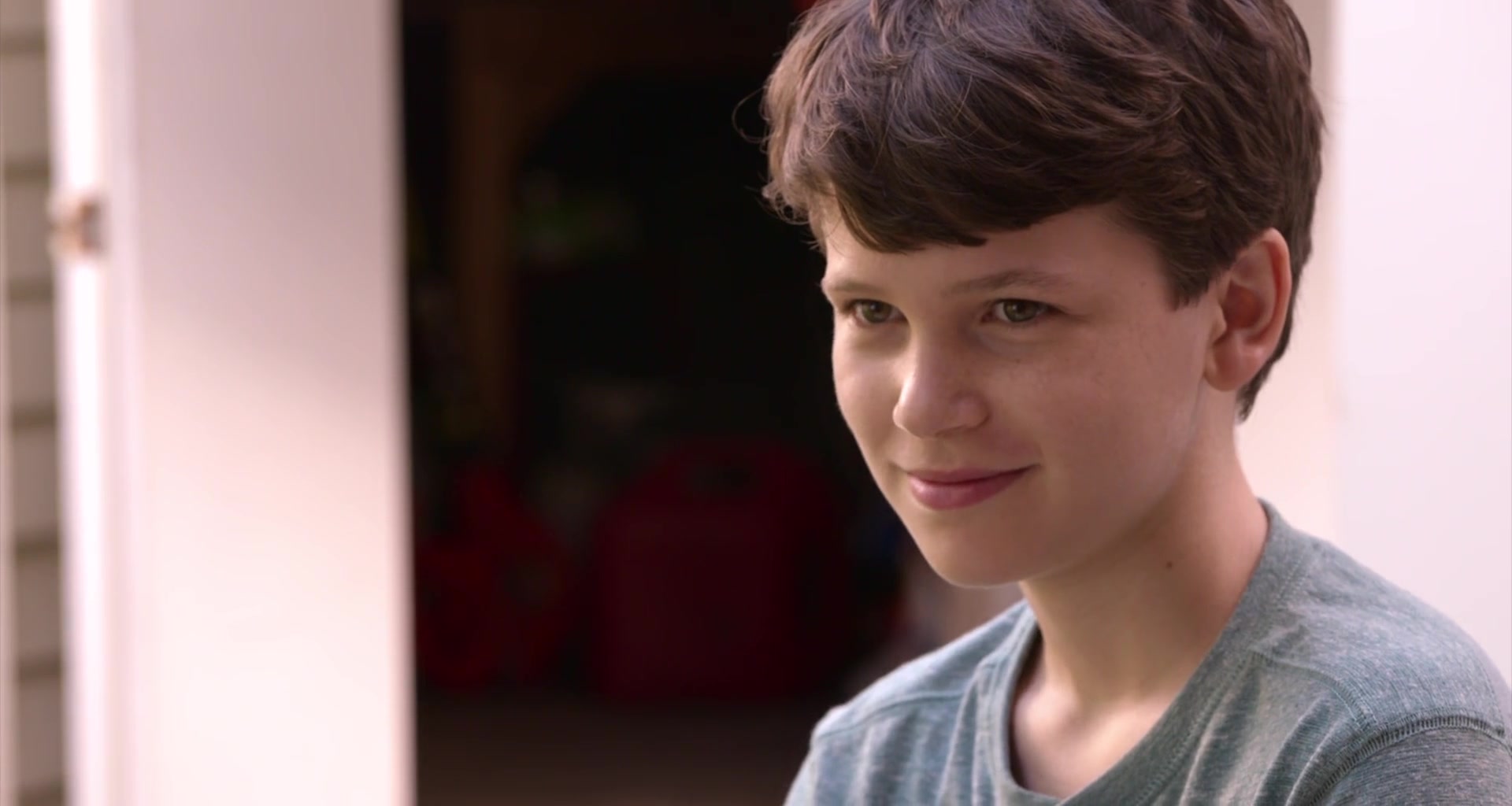 Gabriel Bateman in Think Like a Dog