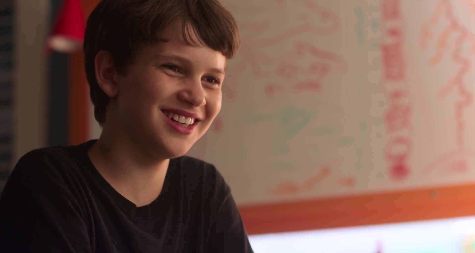 Gabriel Bateman in Think Like a Dog