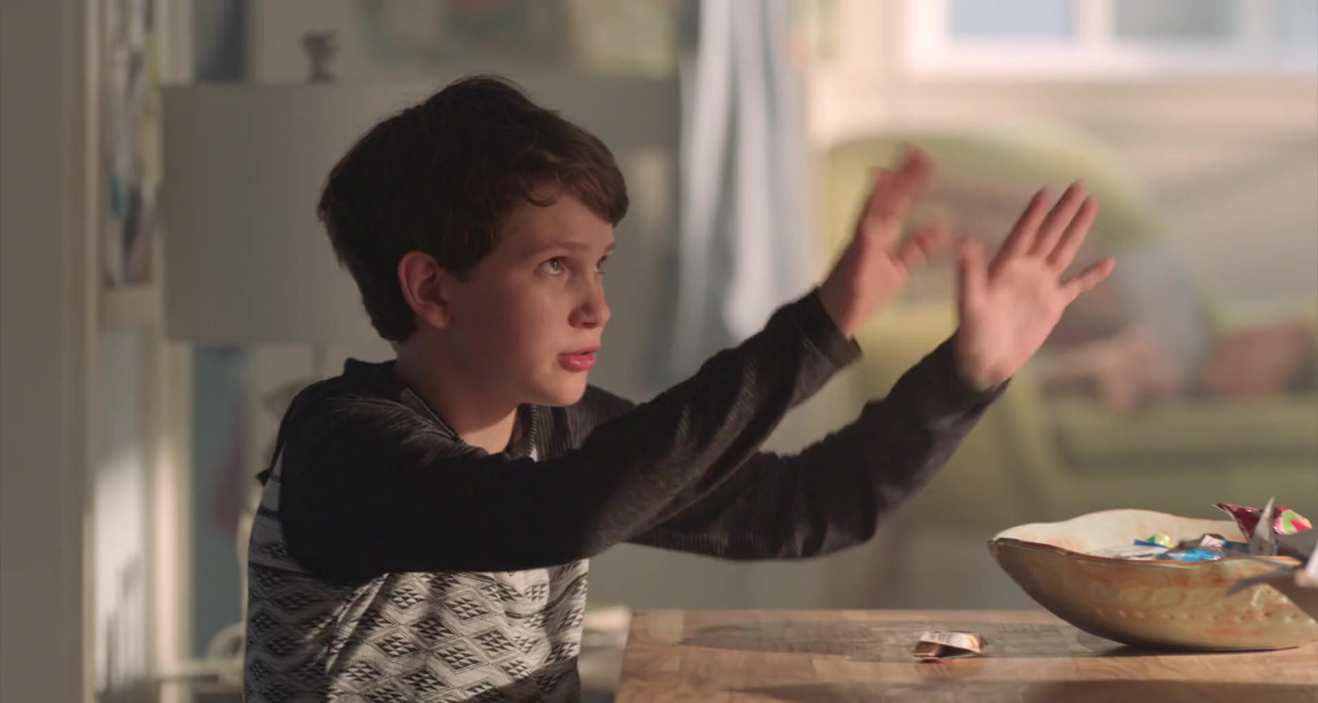 Gabriel Bateman in Think Like a Dog