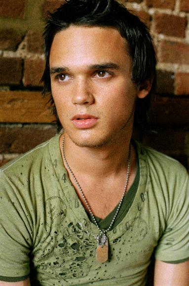 General photo of Gareth Gates