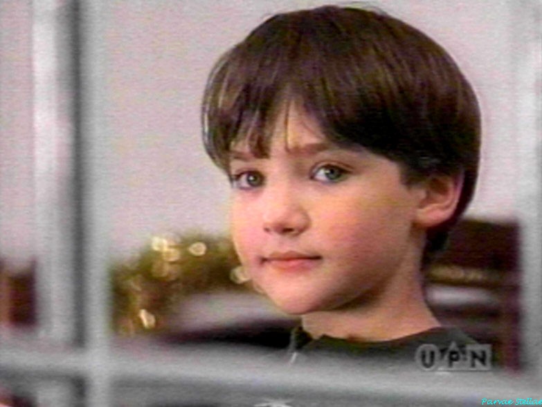 Gavin Fink in Roswell, episode: Samuel Rising