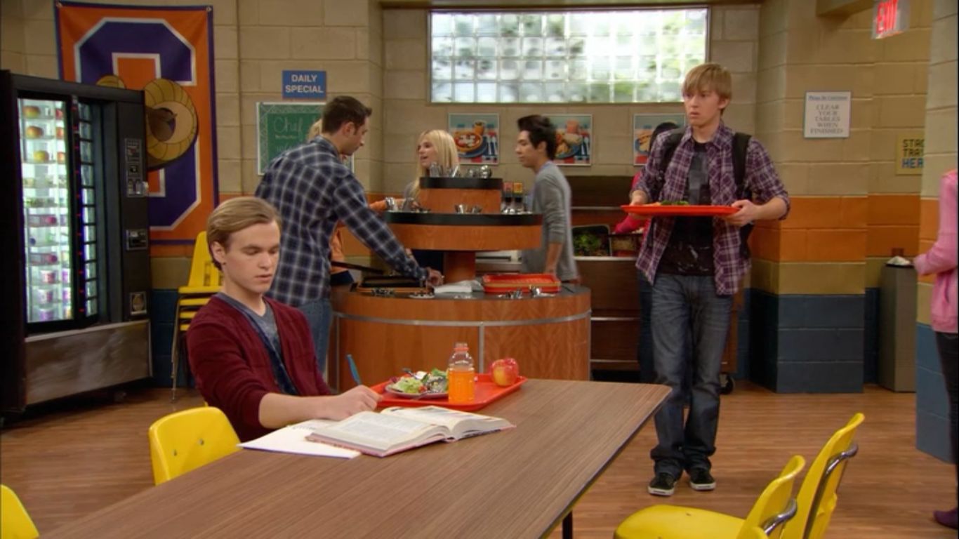 Graham Patrick Martin in Good Luck Charlie, episode: Baby's New Shoes