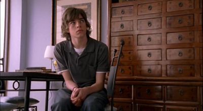 Gregory Foreman in Afterlife, episode: Things Forgotten