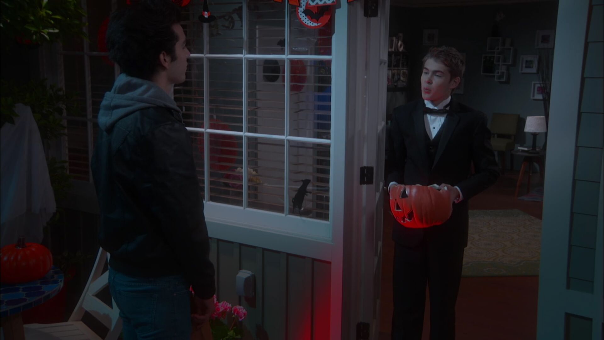 Gus Kamp in Best Friends Whenever, episode: Syd and Shelby's Haunted Escape