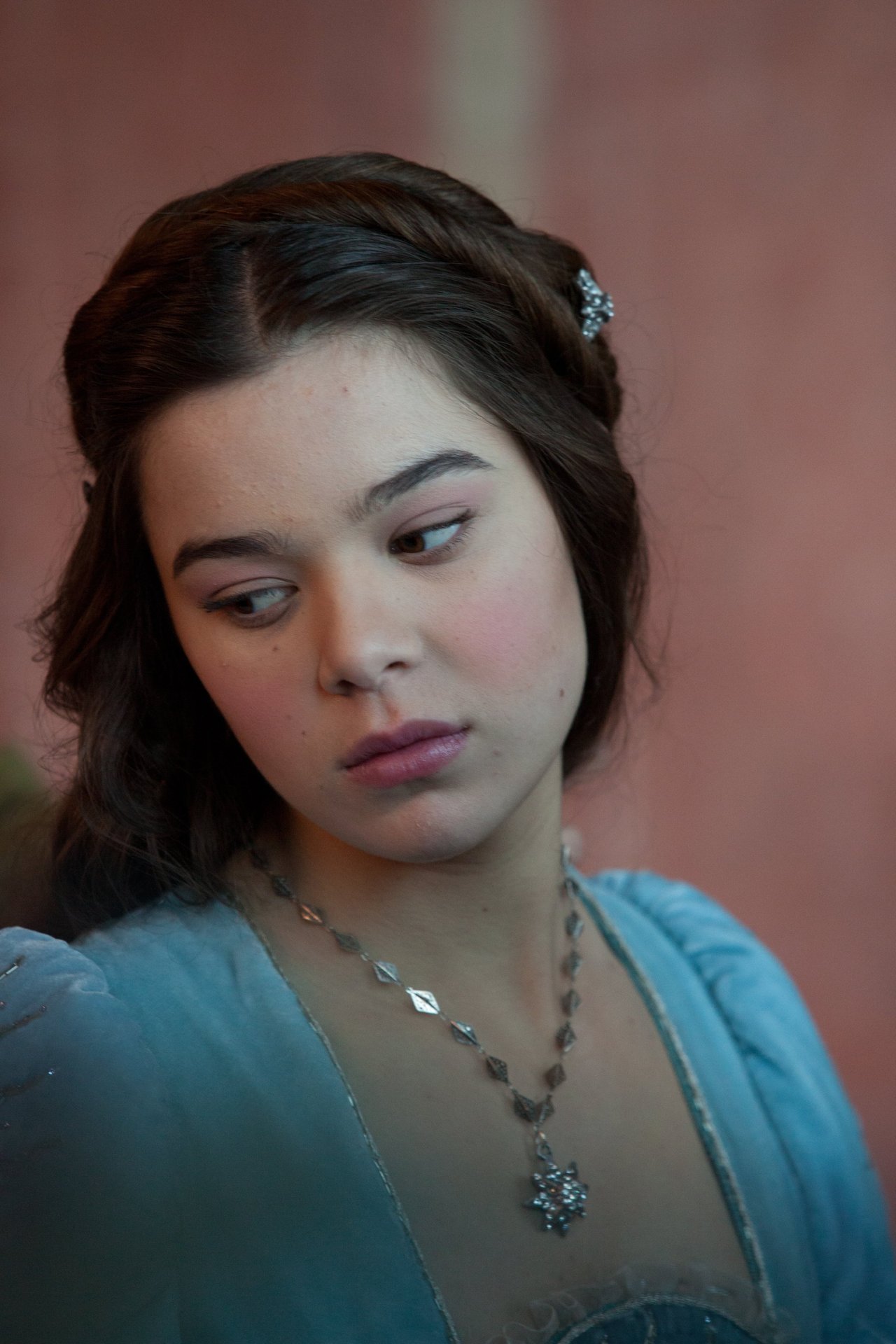 Picture Of Hailee Steinfeld In Romeo And Juliet Hailee Steinfeld