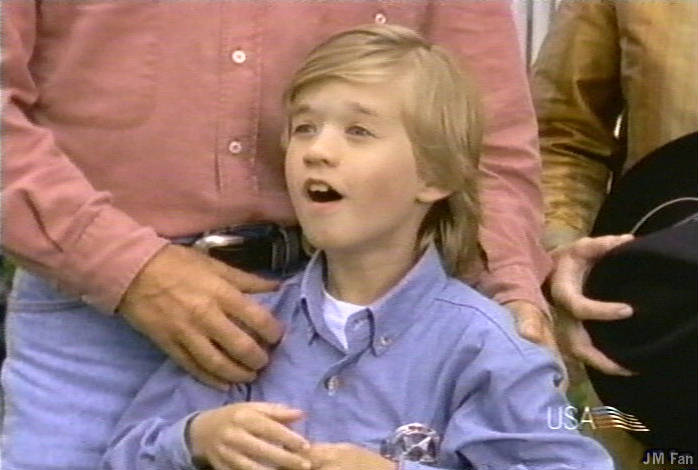 Haley Joel Osment in Walker, Texas Ranger, episode: Lucas: Part 1