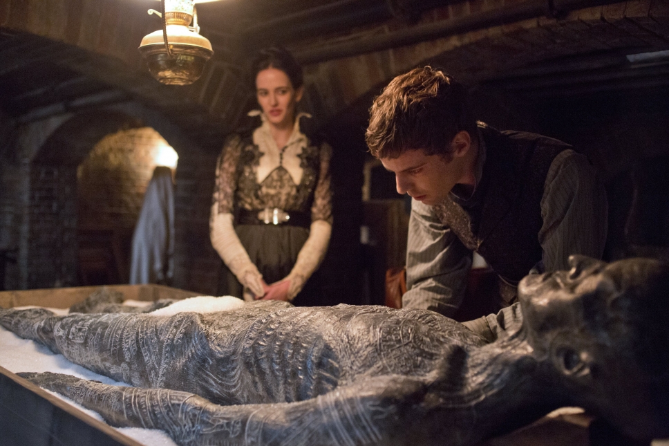 Harry Treadaway in Penny Dreadful