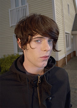 General photo of Harry Treadaway