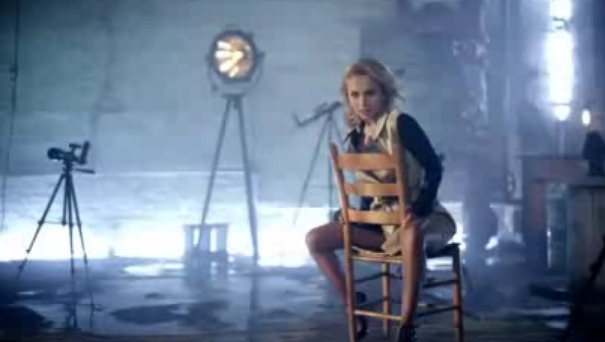 Hayden Panettiere in Music Video: Telescope