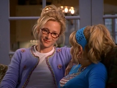 Hilary Duff in Lizzie McGuire (Season 2)