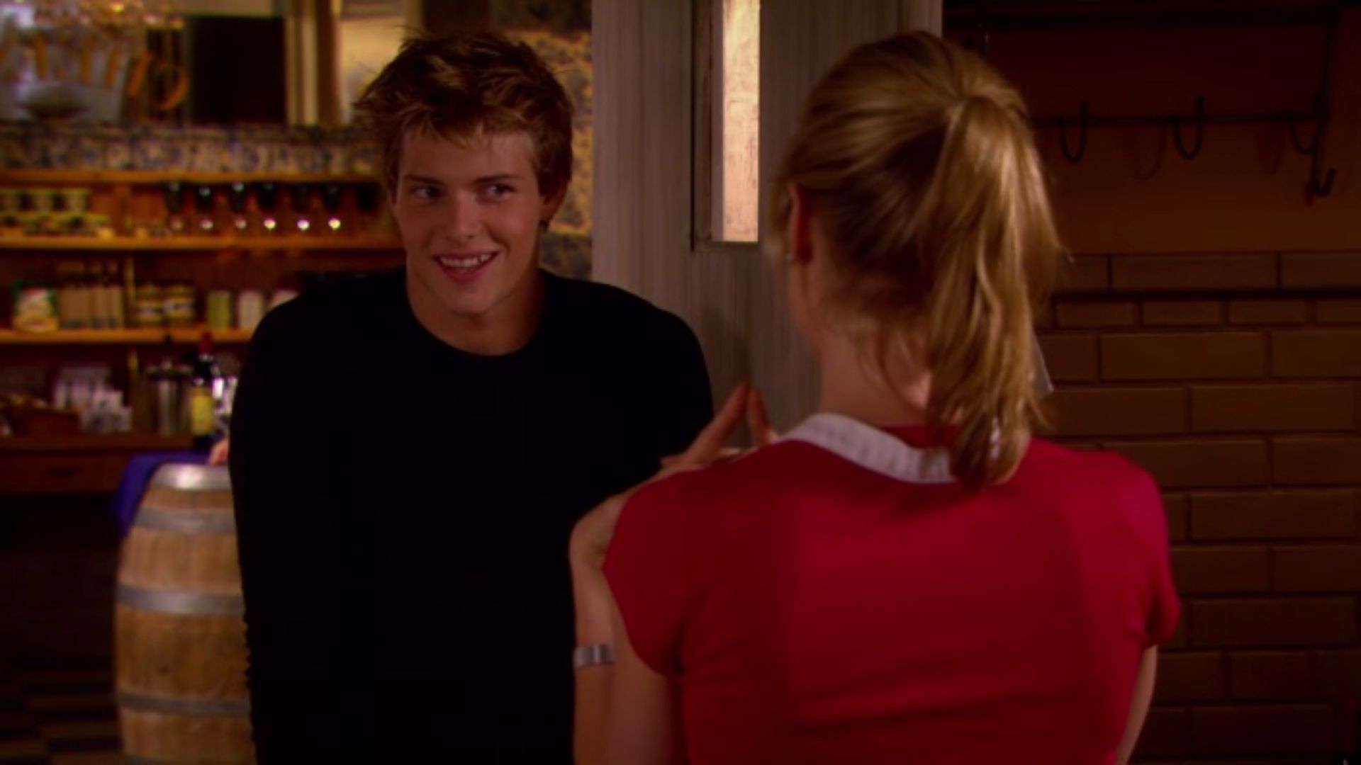 Hunter Parrish in Weeds, episode: I Am The Table