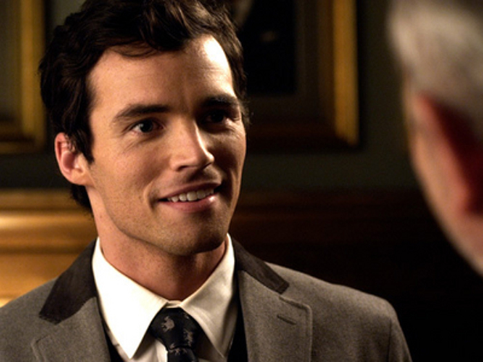 Ian Harding in Pretty Little Liars (Season 2)