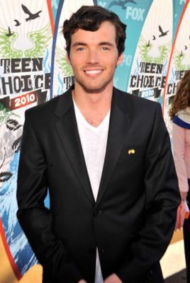 Ian Harding in Teen Choice Awards 2010