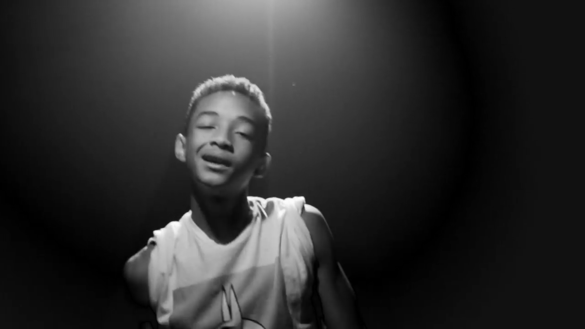 Jaden Smith in Music Video: Give It To Em