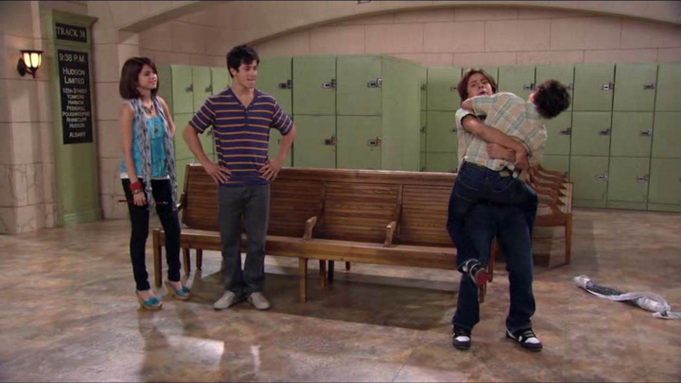 Jake T. Austin in Wizards of Waverly Place (Season 3)