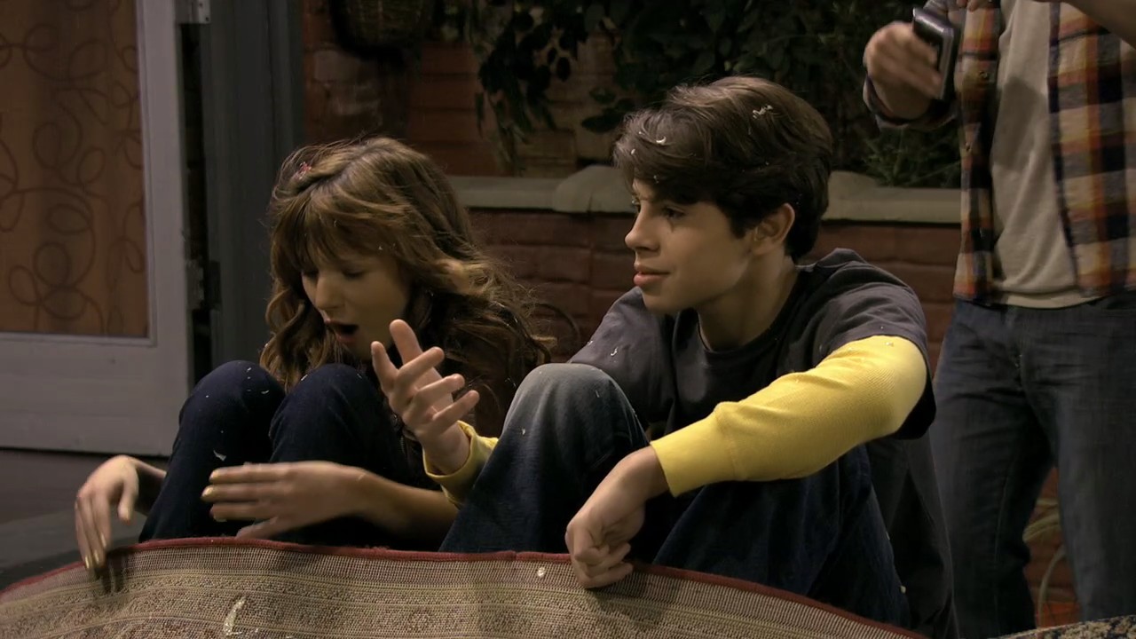 Jake T. Austin in Wizards of Waverly Place (Season 3)