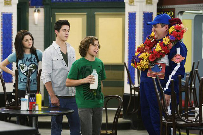 Jake T. Austin in Wizards of Waverly Place (Season 2)