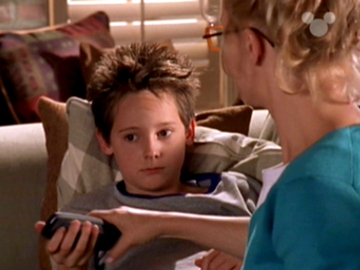 Jake Thomas in Lizzie McGuire, episode: Picture Day